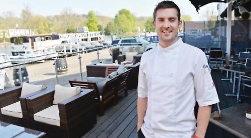 Restaurateur fails to persuade councillors over ban on deck use