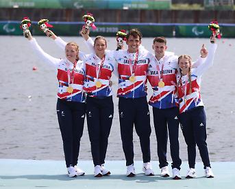 Paralympic rowers made MBEs in New Year’s Honours