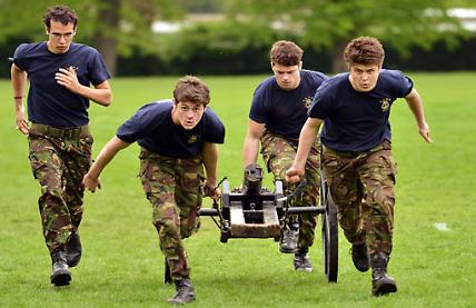 Rear Admiral visits cadets