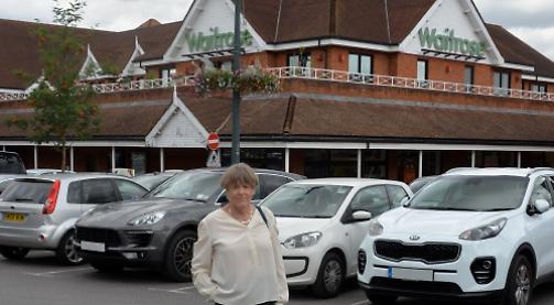 Waitrose wouldn’t let me buy alcohol because granddaughter had no ID