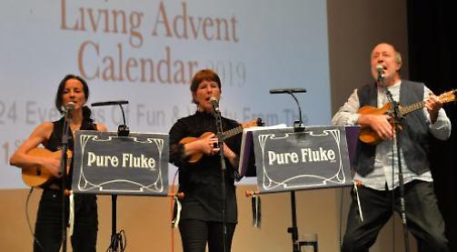 Ukulele band bring festive feeling to Living Advent Calendar launch