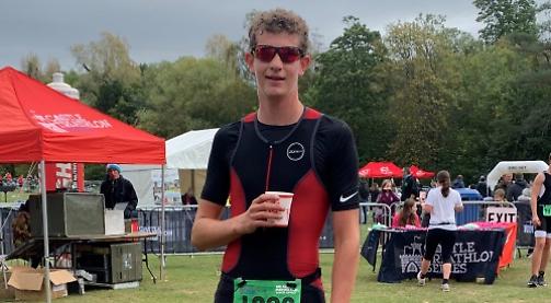 Fox shines at super sprint event
