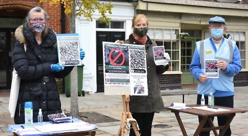 Campaigner gathers support for halting ‘rat-run’ HGVs