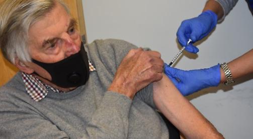 Warning of vaccine con