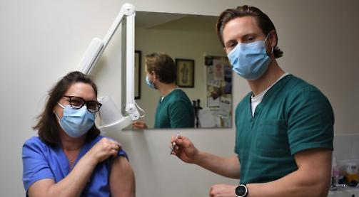 Patients in early thirties now being given vaccine