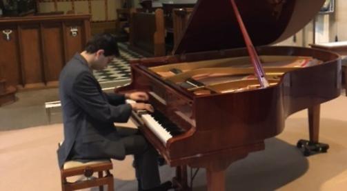 Pianist breaks silence in the most lyrical fashion