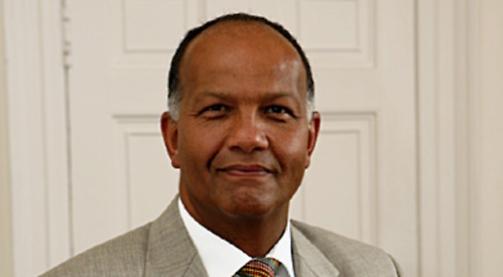 NHS has undercurrent of racism, claims surgeon