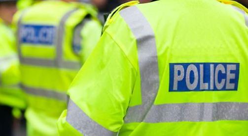 Police search for man who exposed himself to teenage girl