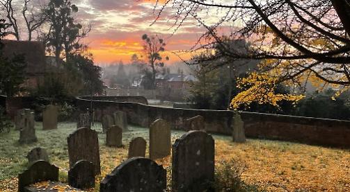 Pangbourne church yard