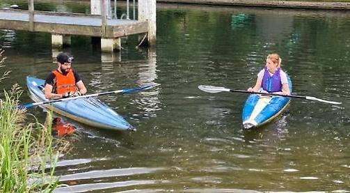 Pair in 100-mile Thames paddle for autism charity