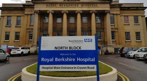Should Royal Berks be rebuilt in new location?
