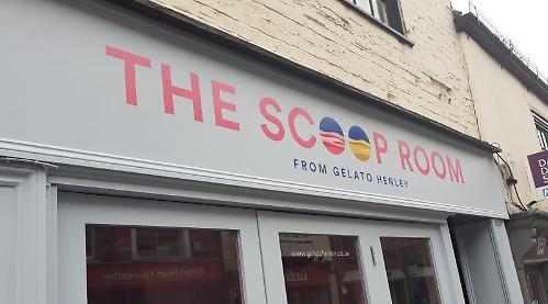 Scoop room