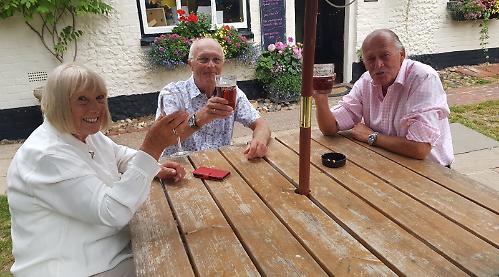 Pub receives hospitality award on landlady’s birthday
