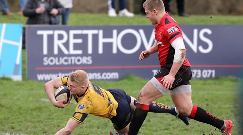Hawks outclassed by students in final friendly