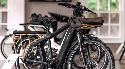 e-bikes on display at Henley Farm & Country Show
