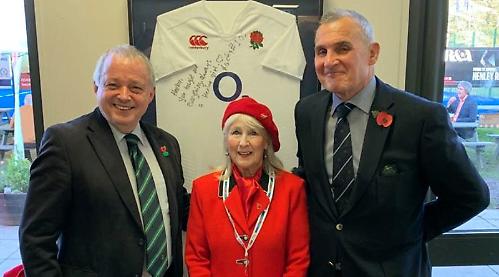 Rugby club backs Poppy Appeal
