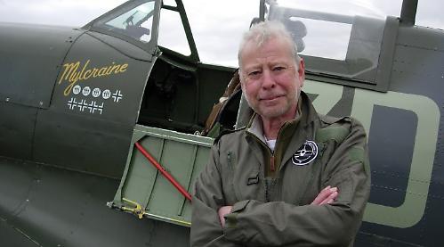 Charity skydive in honour of poorly wife