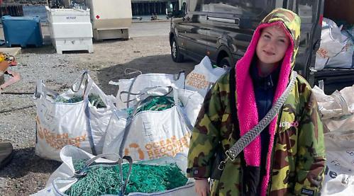 Campaigners help clear fishing waste from beach