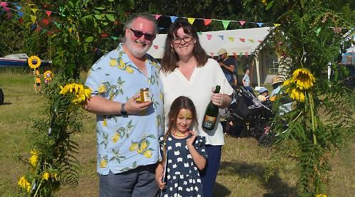 Sunflowers are big hit at livery master’s charity day