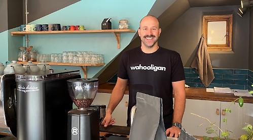 Cafe shut after hygiene blast