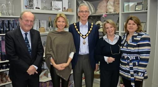 Another boost for independents