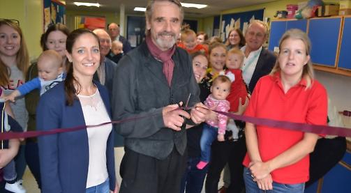 Stage and screen actor praises revived children's centre