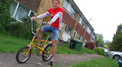 Lawyer rides from London to Paris on old child's bike