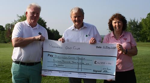 Golf club raises £14,350 for cancer charity