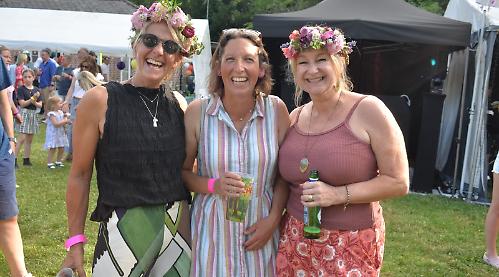 Record-breaking ‘mini Glastonbury’