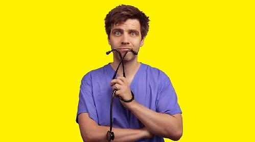 Stay alert as medic comedian is a gas