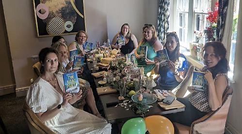 Share thoughts in safe company of other readers over brunch