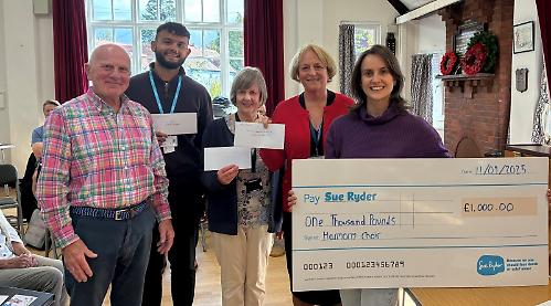 Choir gifts charities share of £2,250