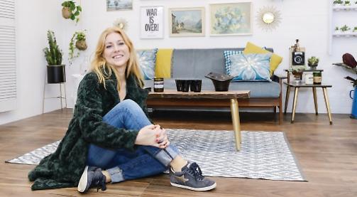 'Crazy chick' honoured for recycled living room