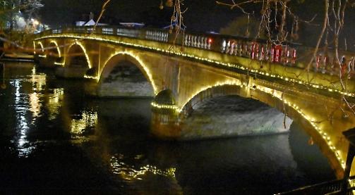 Battle of the bridge lights