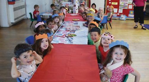 Emmer Green Pre-School gets in the wedding spirit