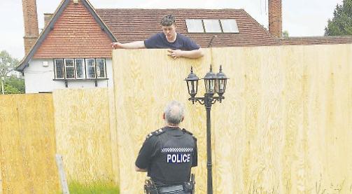 Travellers vandalise former restaurant