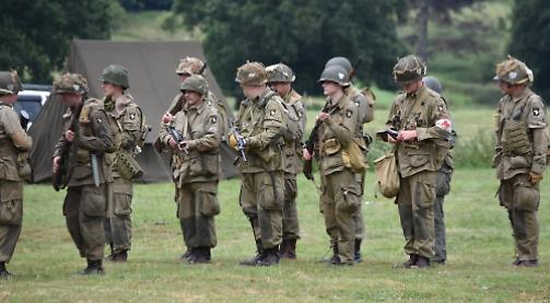 Thousands invade village for world war re-enactment