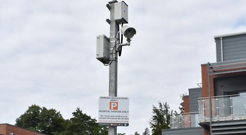 Appointment of new hospital parking contractor delayed