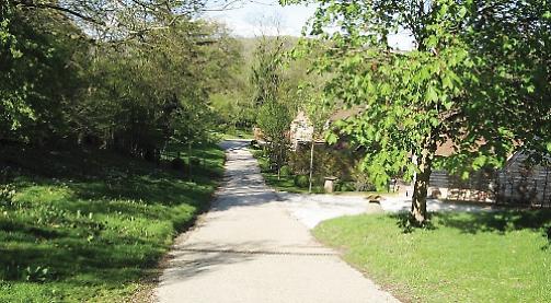 Billionaire’s plan to fence bridleway sparks protest