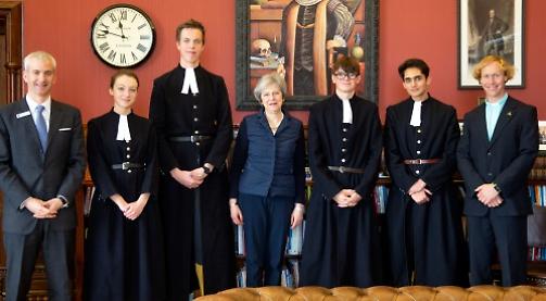 PM learns about schools partnership