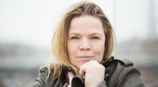 Author wants to build private riding arena for family