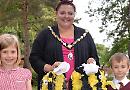 Children get town ready for Bloom judging
