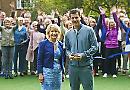 Tim Henman opens club tennis courts