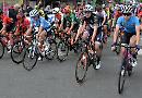 Women's cycle race draws crowds in Henley