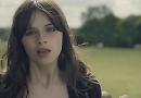Pop star Gabrielle Aplin shoots video near Henley