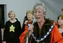 Henley Mayor sings out for Comic Relief