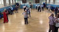 Learn how to do waltz at ballroom dance classes