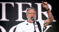 I love fun of Rewind, says ‘serious’ pop star