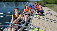 Schoolgirls give sculling a go with help from former pupil