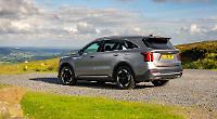 Reliable hybrid SUV that boasts impressive range